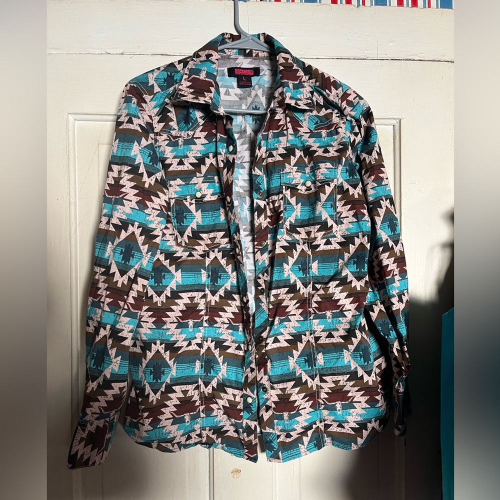 Rock n roll cowgirl size large button up